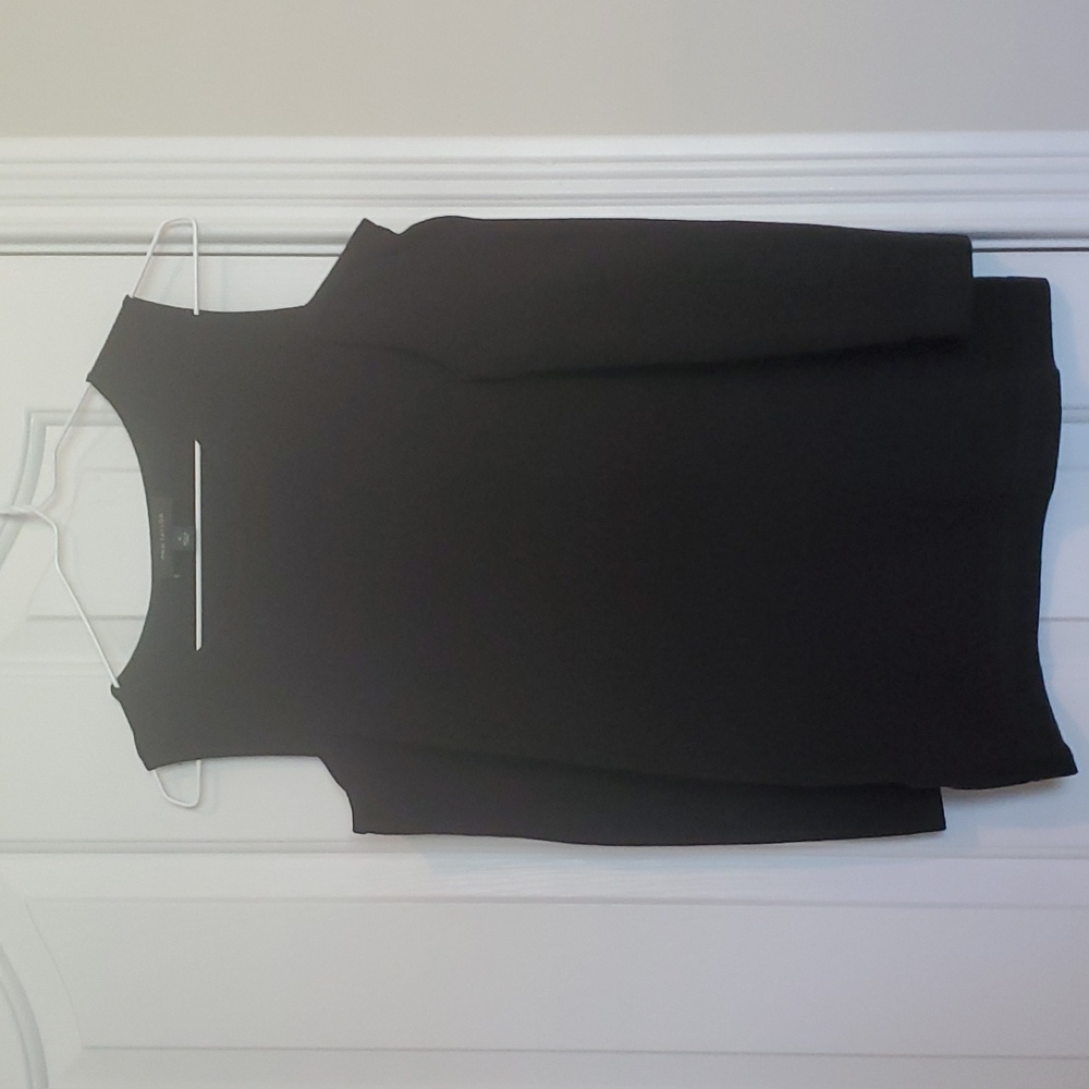 Ann Taylor Cold Sholder top